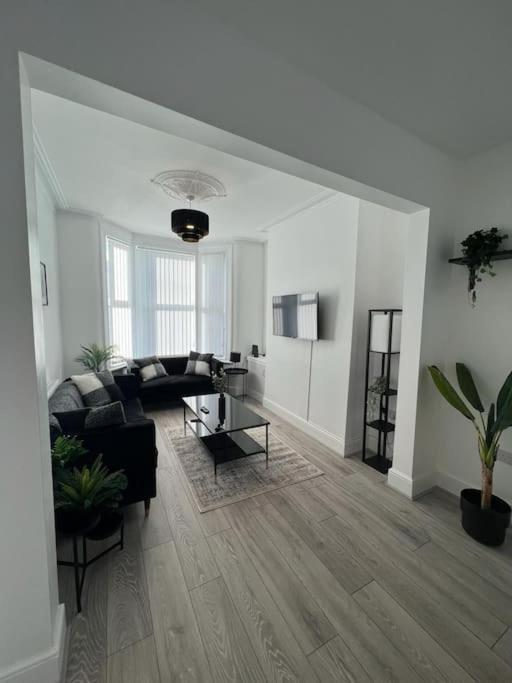Beautiful Anfield Family Home Liverpool Dış mekan fotoğraf