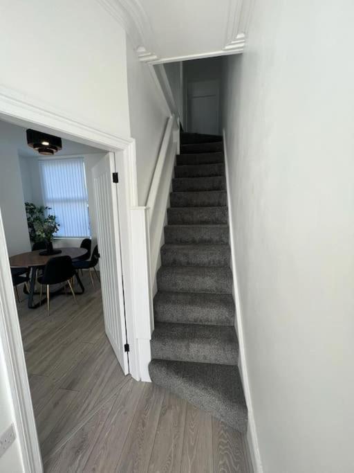 Beautiful Anfield Family Home Liverpool Dış mekan fotoğraf