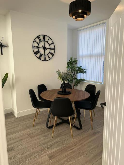 Beautiful Anfield Family Home Liverpool Dış mekan fotoğraf